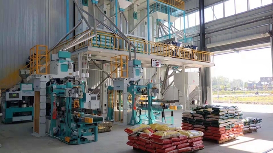 Automatyczna maszyna do pakowania ryżu EWINALL High Speed ​​25 kg Pasze dla zwierząt 600 worków / H