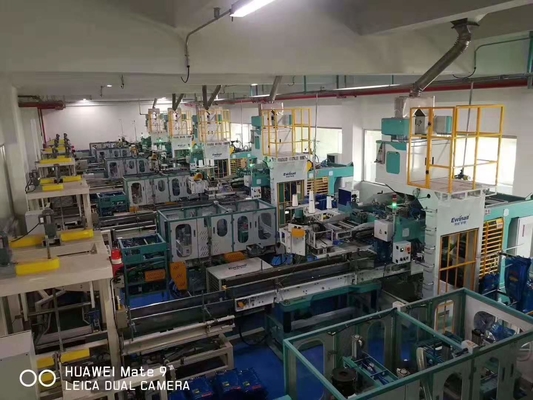 12KW W pełni automatyczna maszyna do pakowania mąki QESM PP Napełnianie i zamykanie woreczków